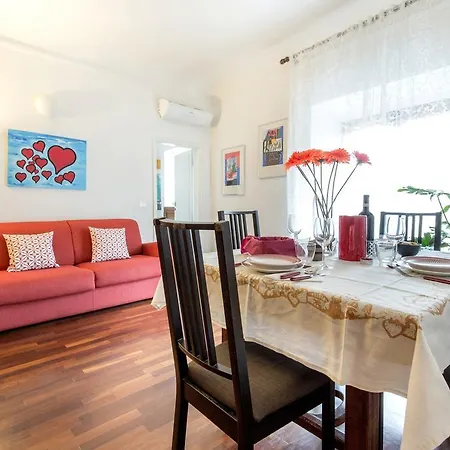 Apartment Santa Maria Del Carmine Florenz